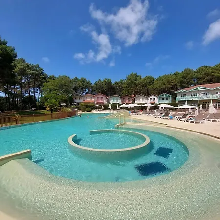 T2 Avec Terrasse Couverte, Piscine Chauffee A Lacanau Golf Et Ocean Apartment Lacanau